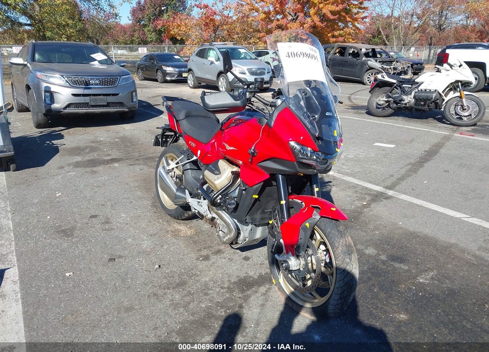 2023 MOTO GUZZI V100 MANDELLO VIN: ZGUMGUA04PM000019