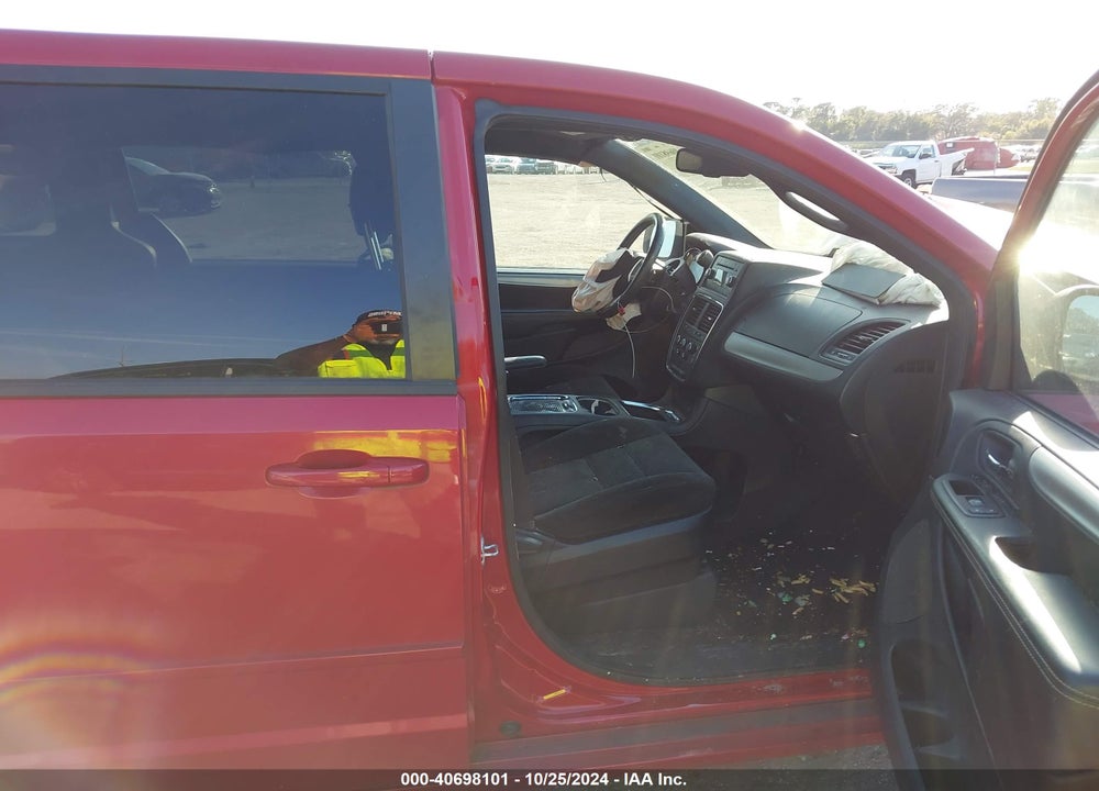 2015 DODGE GRAND CARAVAN SXT VIN: 2C4RDGCG1FR524169