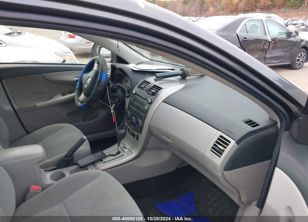 2011 TOYOTA COROLLA LE VIN: 2T1BU4EE1BC649758
