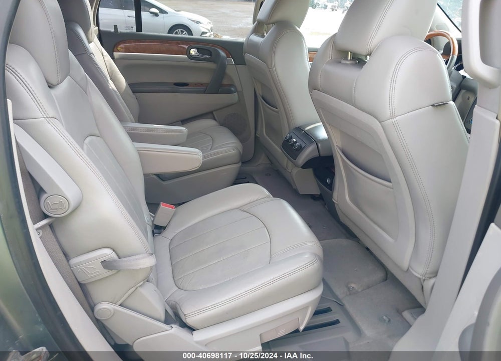 2010 BUICK ENCLAVE 1XL VIN: 5GALRBED8AJ143754