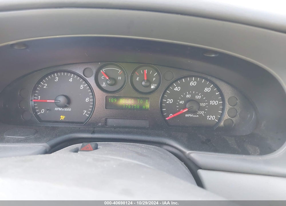 2007 FORD TAURUS SE VIN: 1FAFP53U07A213266