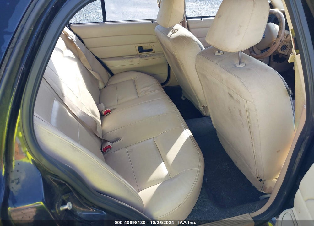 2009 FORD CROWN VICTORIA POLICE INTERCEPTOR VIN: 2FAHP71V99X115332