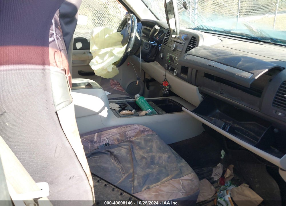 2008 CHEVROLET SILVERADO 1500 LT2 VIN: 2GCEK19J881111087