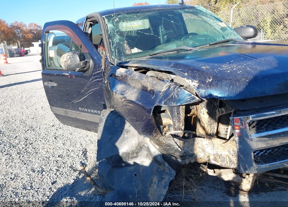 2008 CHEVROLET SILVERADO 1500 LT2 VIN: 2GCEK19J881111087
