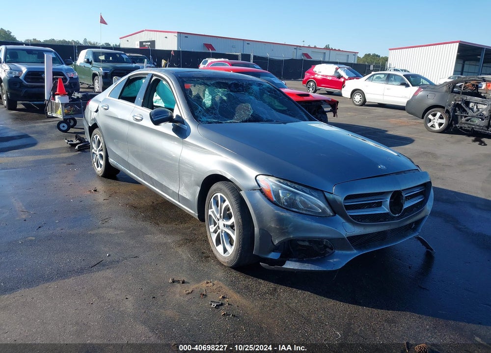 2017 MERCEDES-BENZ C 300 4MATIC/LUXURY 4MATIC/SPORT 4MATIC VIN: WDDWF4KBXHR244248