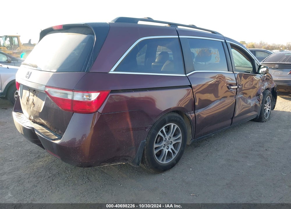 2011 HONDA ODYSSEY EX-L VIN: 5FNRL5H62BB005211