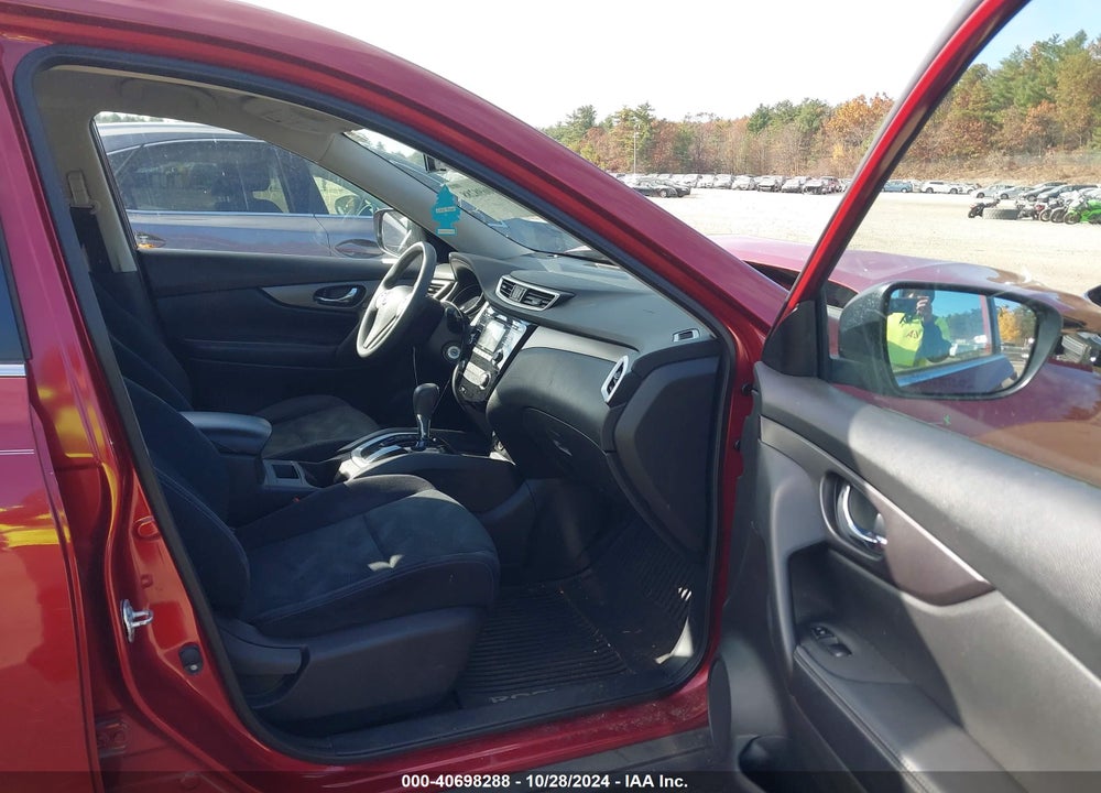 2016 NISSAN ROGUE S VIN: JN8AT2MT0GW013645