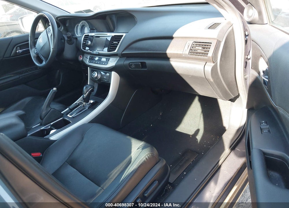 2015 HONDA ACCORD EX-L V-6 VIN: 1HGCR3F81FA027195