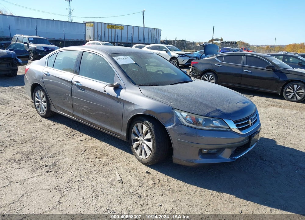 2015 HONDA ACCORD EX-L V-6 VIN: 1HGCR3F81FA027195