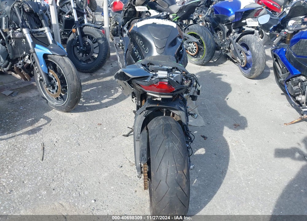 2021 KAWASAKI ZX1002 L VIN: JKBZXVL10MA000414