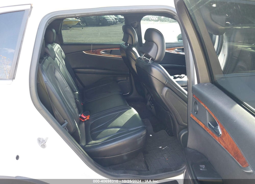 2016 LINCOLN MKX RESERVE VIN: 2LMTJ8LR3GBL28279