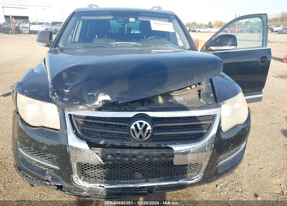 2009 VOLKSWAGEN TOUAREG 2 VR6 FSI VIN: WVGBE77L29D005172