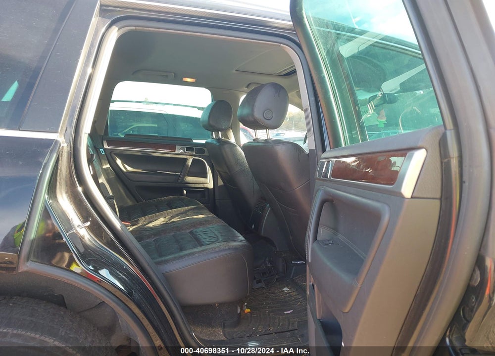 2009 VOLKSWAGEN TOUAREG 2 VR6 FSI VIN: WVGBE77L29D005172