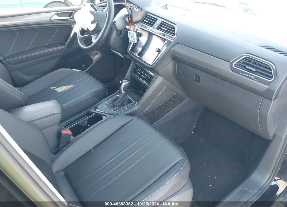 2022 VOLKSWAGEN TIGUAN 2.0T SE VIN: 3VV3B7AX6NM082771