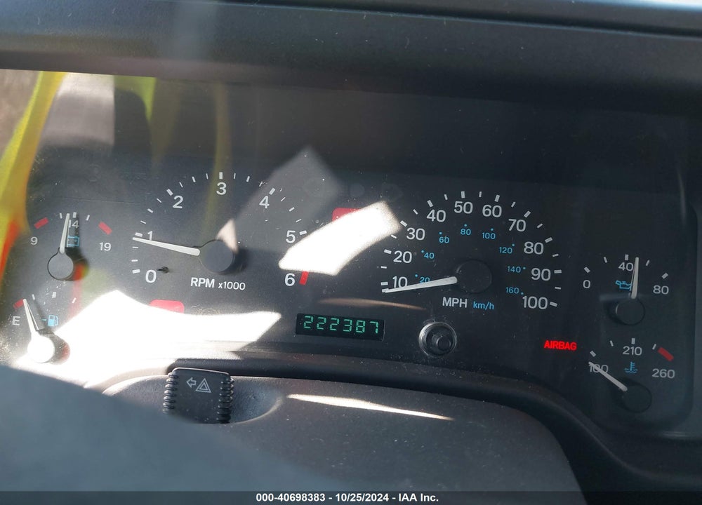2000 JEEP WRANGLER SPORT VIN: 1J4FA49S2YP711859