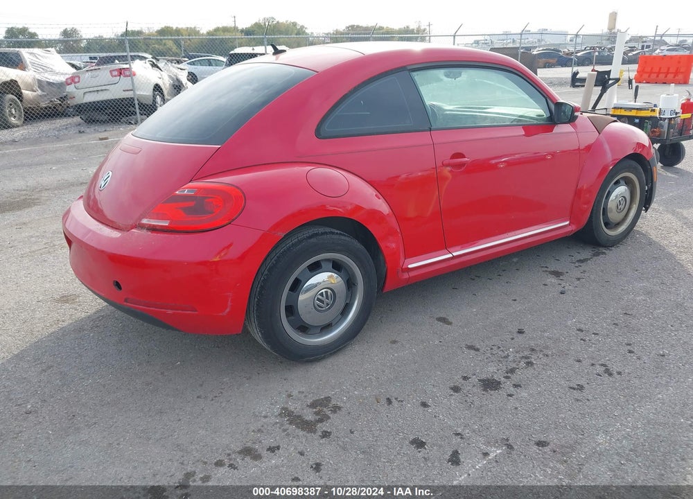2012 VOLKSWAGEN BEETLE VIN: 3VWJP7AT0CM641164
