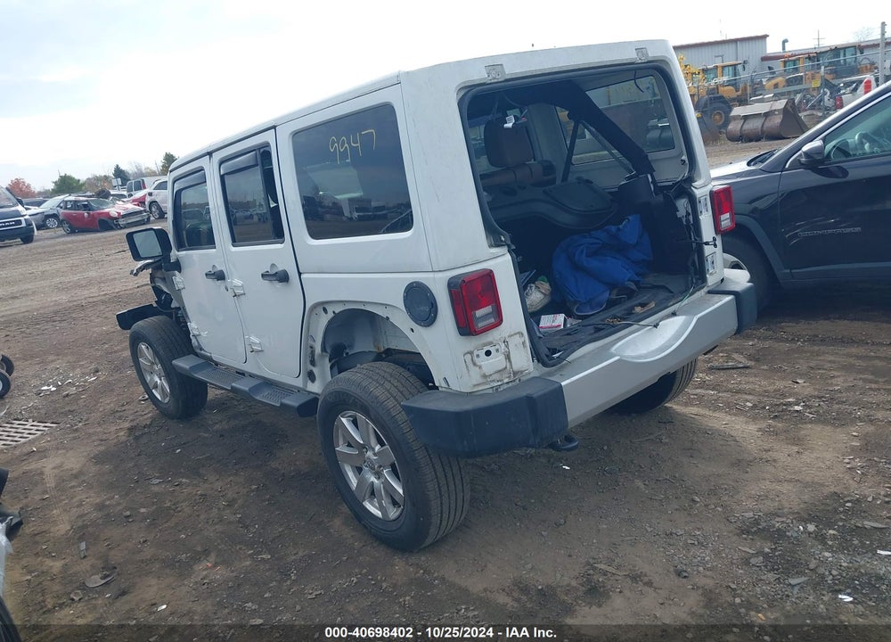 2015 JEEP WRANGLER UNLIMITED SAHARA VIN: 1C4BJWEGXFL669947