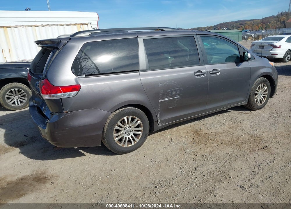 2011 TOYOTA SIENNA XLE V6 VIN: 5TDYK3DC0BS173732