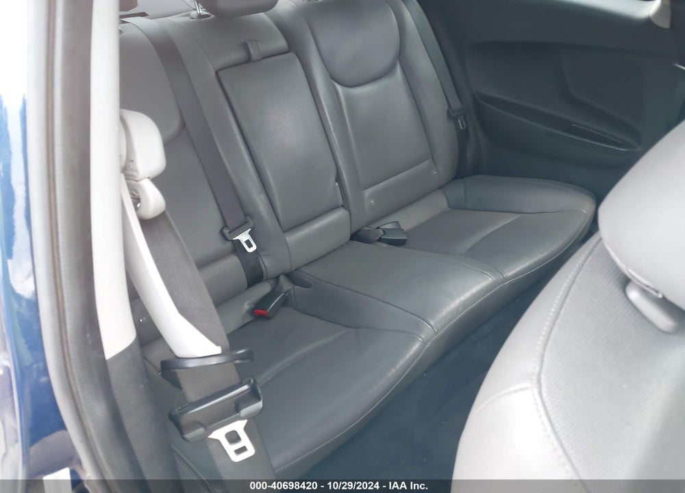 2013 HYUNDAI ELANTRA SE VIN: KMHDH6AE7DU015449