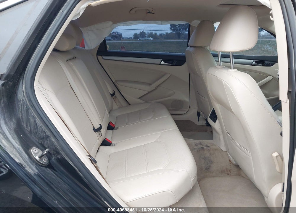 2014 VOLKSWAGEN PASSAT 2.0L TDI SE VIN: 1VWBN7A3XEC086819