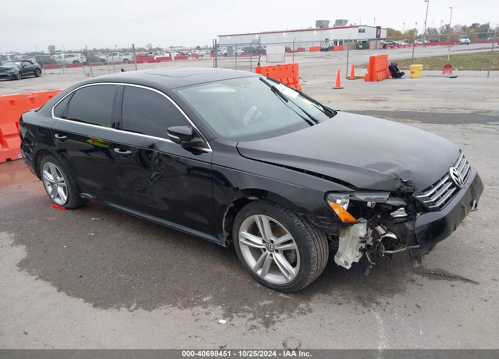 2014 VOLKSWAGEN PASSAT 2.0L TDI SE VIN: 1VWBN7A3XEC086819