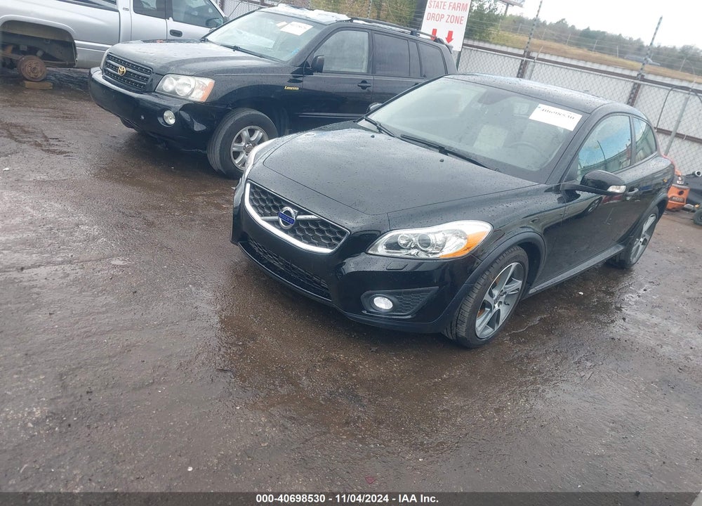 2013 VOLVO C30 T5 VIN: YV1672MK6D2300983