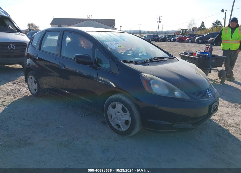 2012 HONDA FIT VIN: JHMGE8H39CS001233