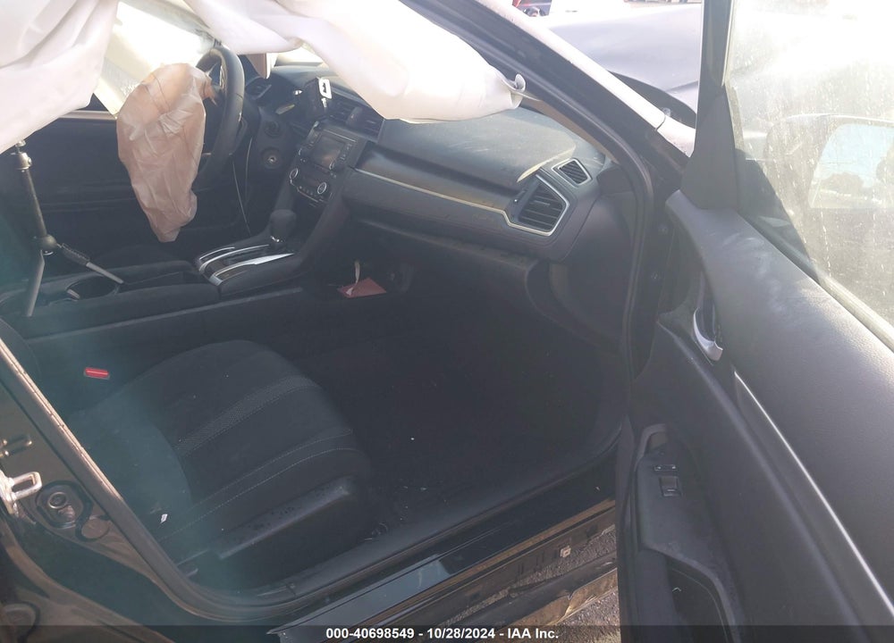 2019 HONDA CIVIC LX VIN: 2HGFC2F61KH579587