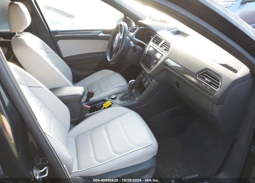 2021 VOLKSWAGEN TIGUAN 2.0T SEL PREMIUM R-LINE VIN: 3VV4B7AX9MM158325