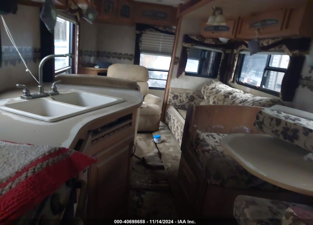 2008 JAYCO CAMPER VIN: 1UJBJ02R681CA0161