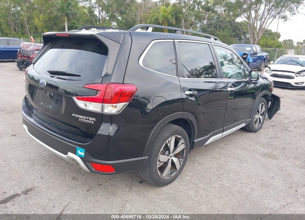 2019 SUBARU FORESTER TOURING VIN: JF2SKAWC9KH583068