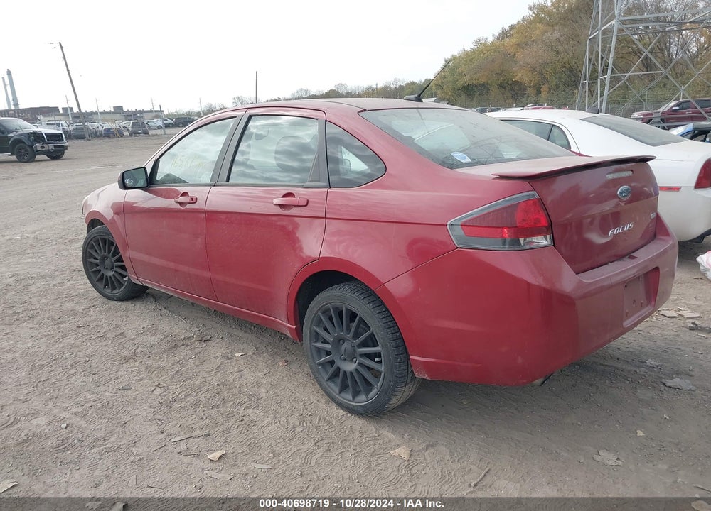 2010 FORD FOCUS SES VIN: 1FAHP3GN0AW226223