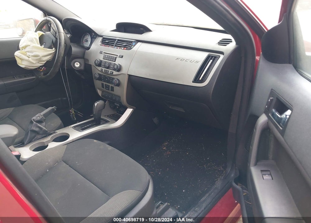 2010 FORD FOCUS SES VIN: 1FAHP3GN0AW226223