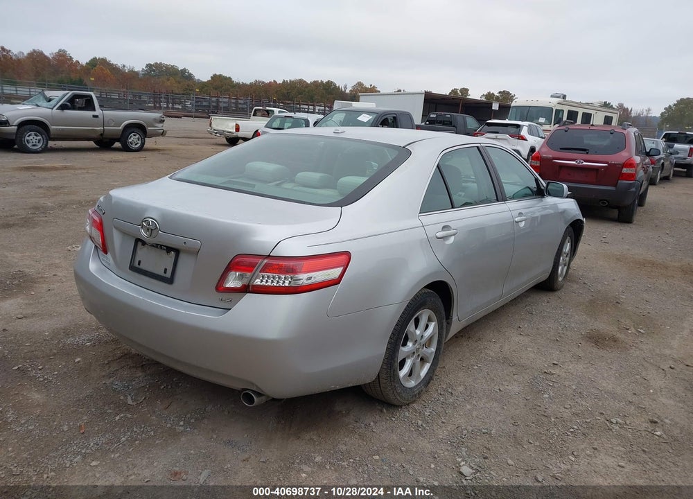 2011 TOYOTA CAMRY LE VIN: 4T1BF3EK7BU687827