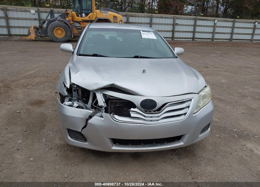 2011 TOYOTA CAMRY LE VIN: 4T1BF3EK7BU687827
