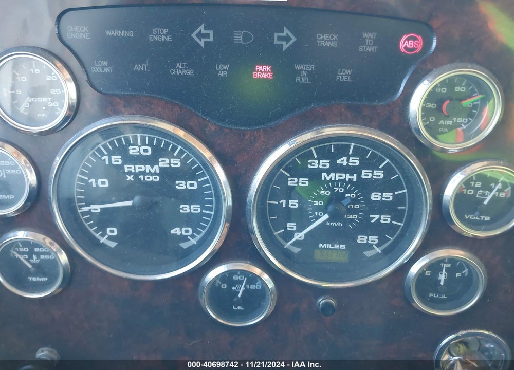 2002 ROADMASTER RAIL DYANASTER VIN: 1RF12061822016588