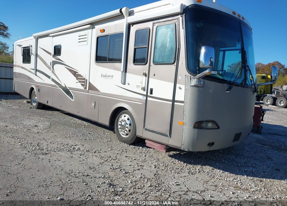 2002 ROADMASTER RAIL DYANASTER VIN: 1RF12061822016588