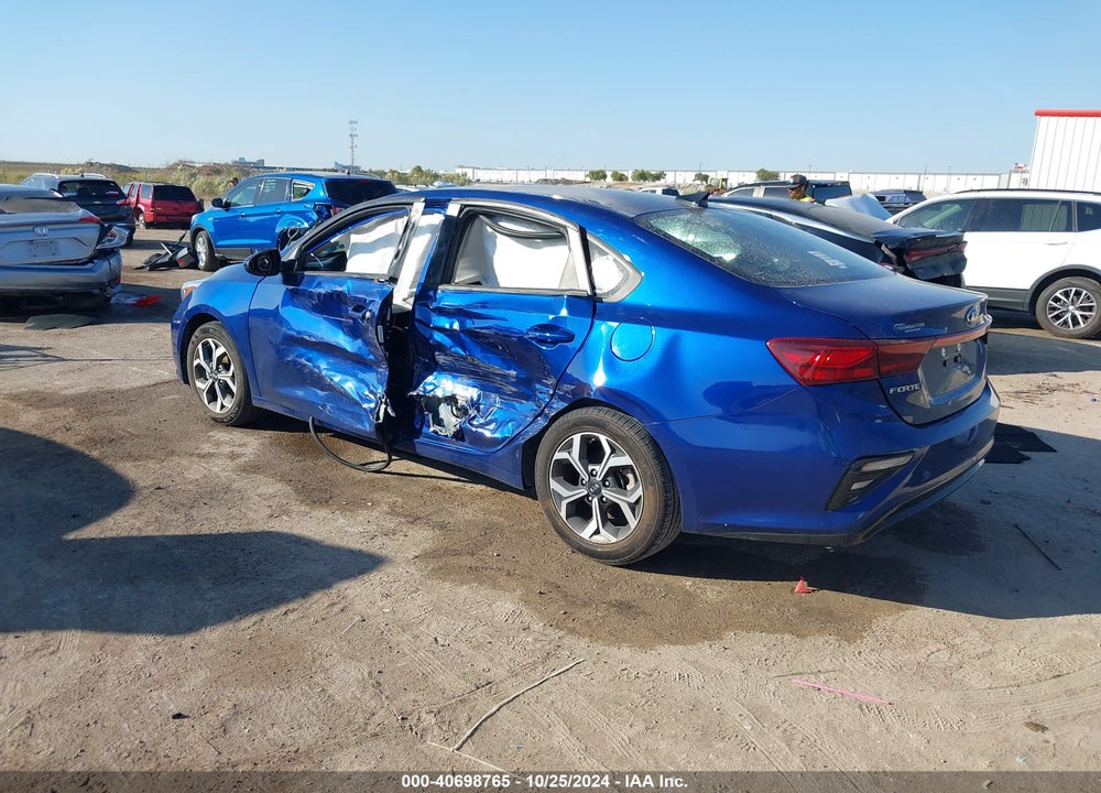 2020 KIA FORTE LXS VIN: 3KPF24AD6LE179718
