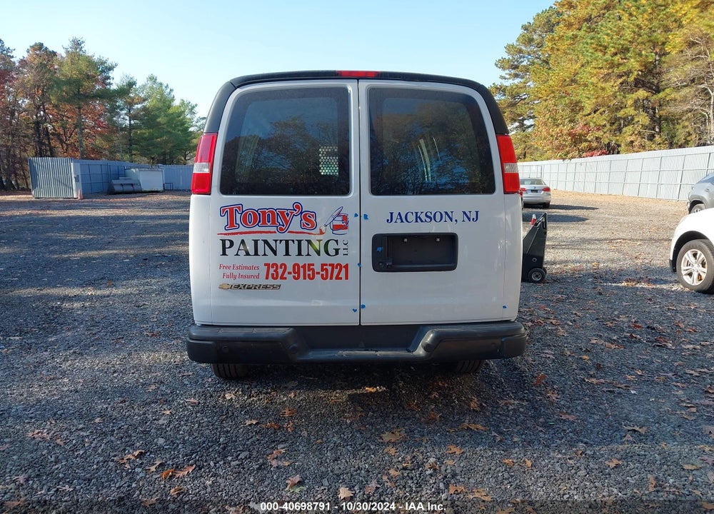 2022 CHEVROLET EXPRESS CARGO RWD 2500 REGULAR WHEELBASE WT VIN: 1GCWGAFPXN1220229