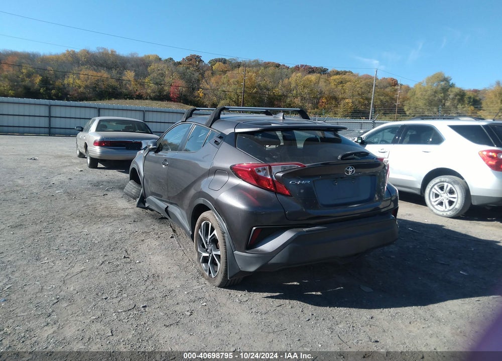 2018 TOYOTA C-HR XLE PREMIUM VIN: NMTKHMBXXJR007571