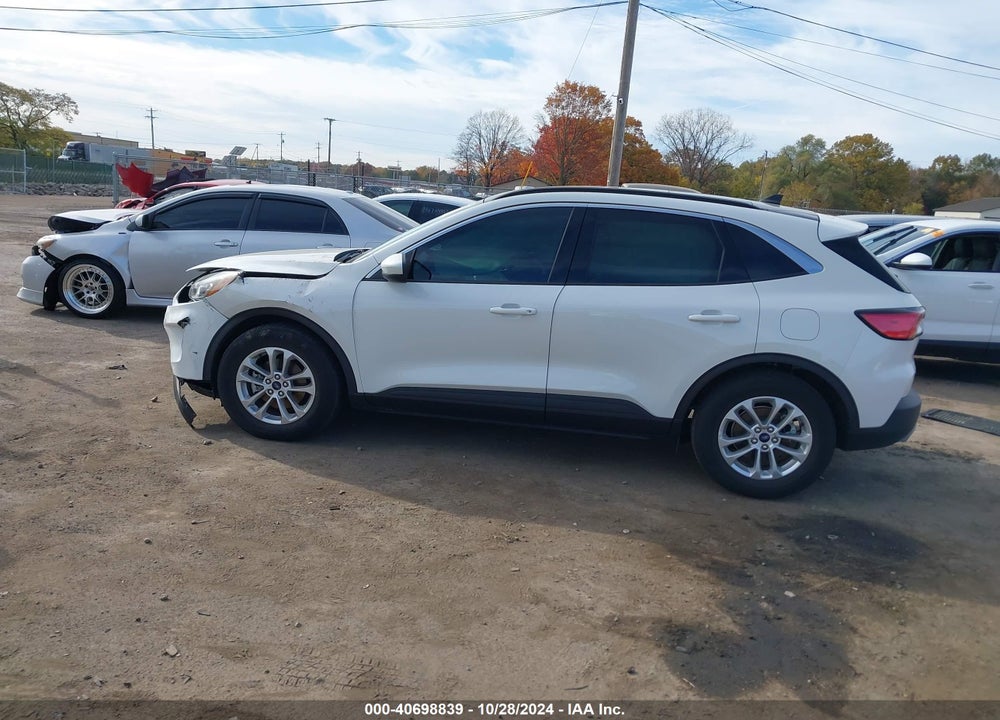 2020 FORD ESCAPE SE VIN: 1FMCU0G60LUA70523