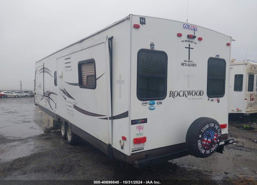 2015 FOREST RIVER ROCKWOOD VIN: 4X4TRLC22FZ133441
