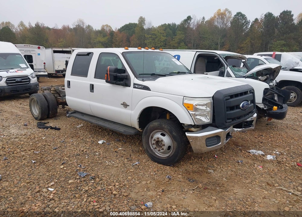 2015 FORD F-350 CHASSIS XL VIN: 1FD8W3HT7FEB66606