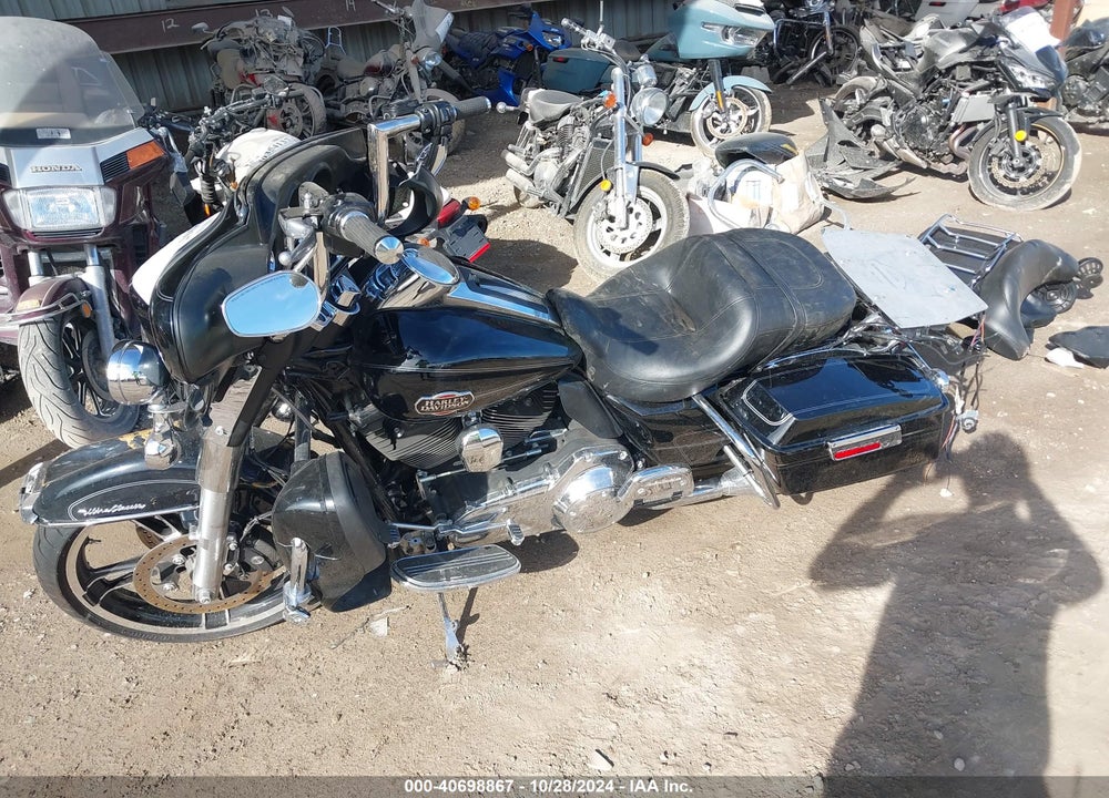 2012 HARLEY-DAVIDSON FLHTCU ULTRA CLASSIC ELECTRA GLD VIN: 1HD1FCM13CB654344