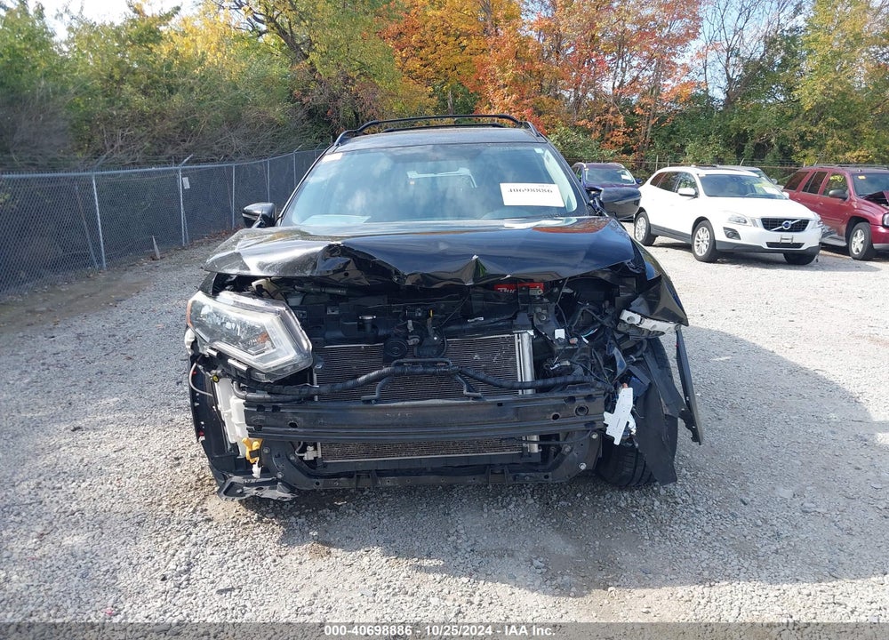 2017 NISSAN ROGUE SV VIN: 5N1AT2MV1HC812538