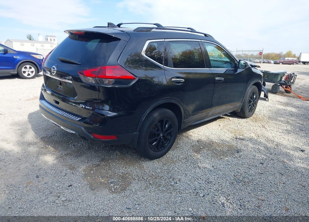 2017 NISSAN ROGUE SV VIN: 5N1AT2MV1HC812538