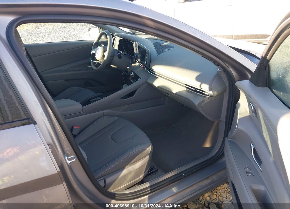 2023 HYUNDAI ELANTRA SEL VIN: KMHLM4AG6PU570295