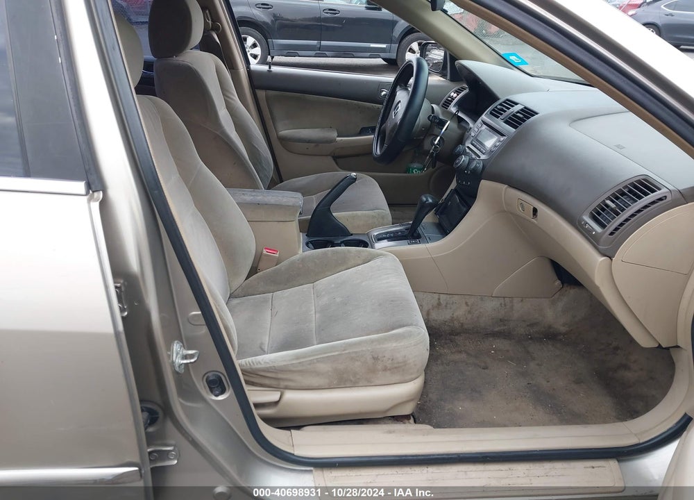 2003 HONDA ACCORD 2.4 LX VIN: 1HGCM56313A089948