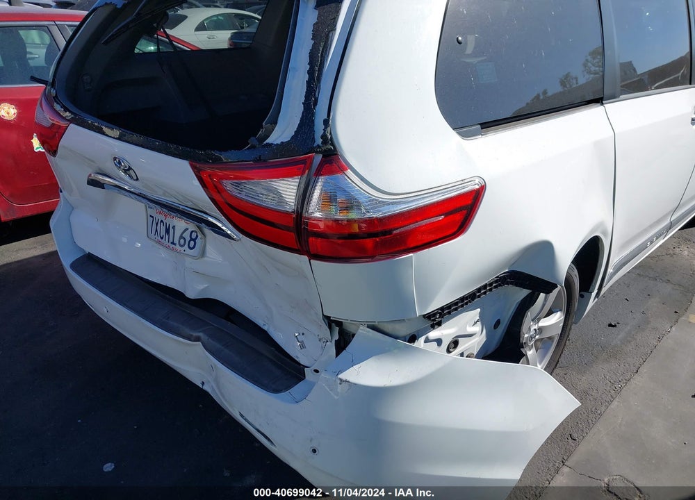 2015 TOYOTA SIENNA LE 8 PASSENGER VIN: 5TDKK3DC6FS611875