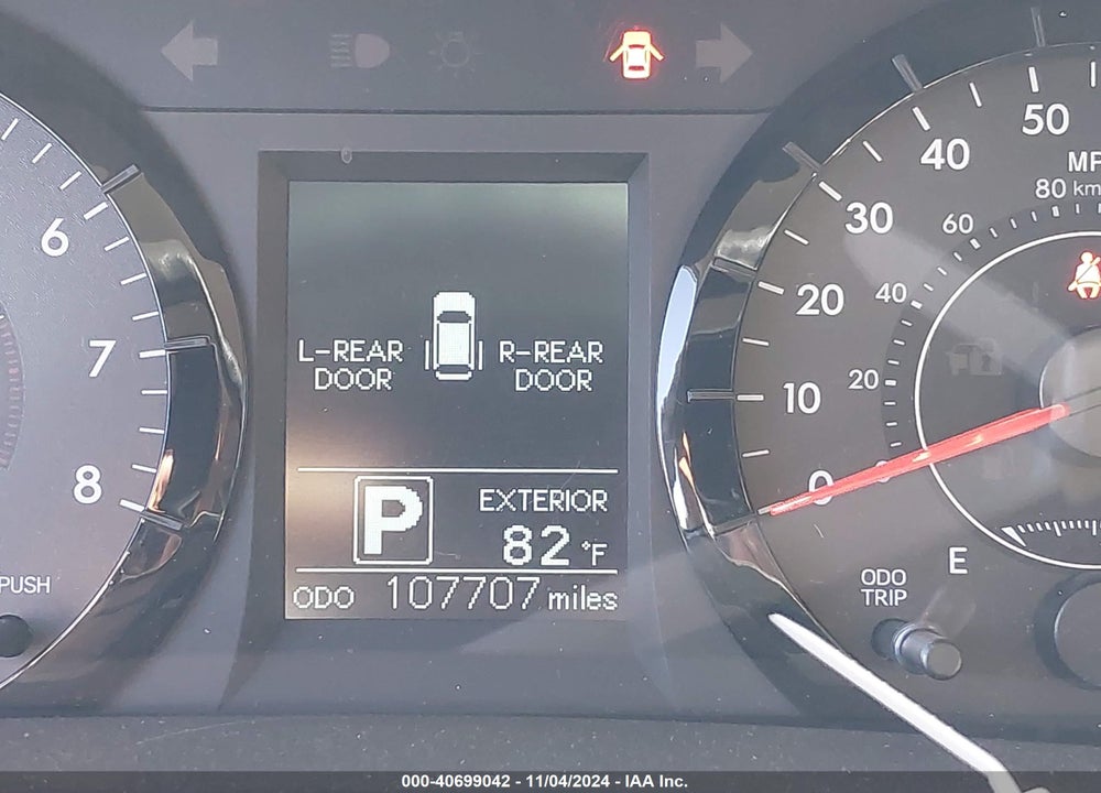 2015 TOYOTA SIENNA LE 8 PASSENGER VIN: 5TDKK3DC6FS611875